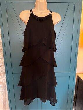 Elegant evening NEW W/Tag dress by SL Fashions fully lined, ruffled layers sz 6